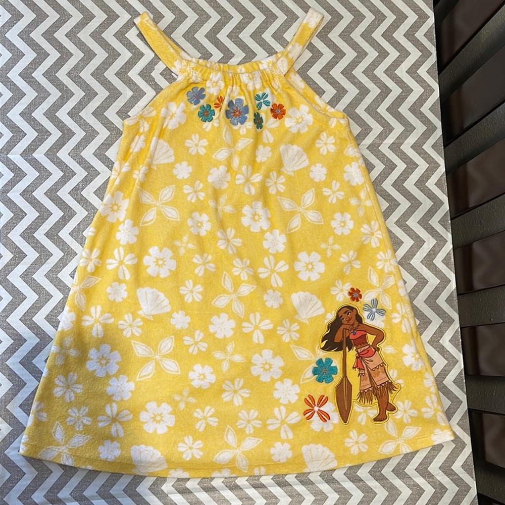 Disney Moana girls swim coverup size 7/8
